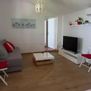 Little House Apartment