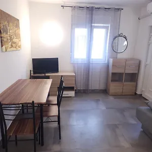 Viktorija Apartment